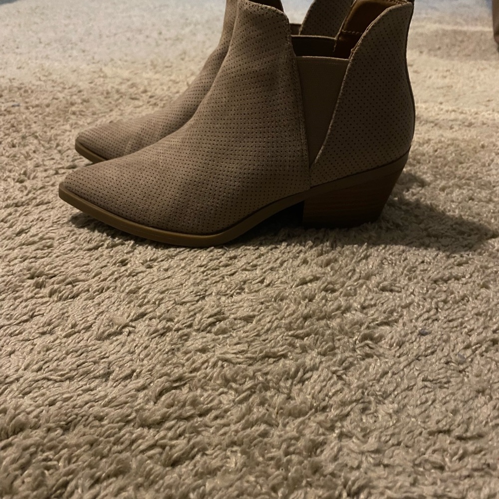 Women’s boots